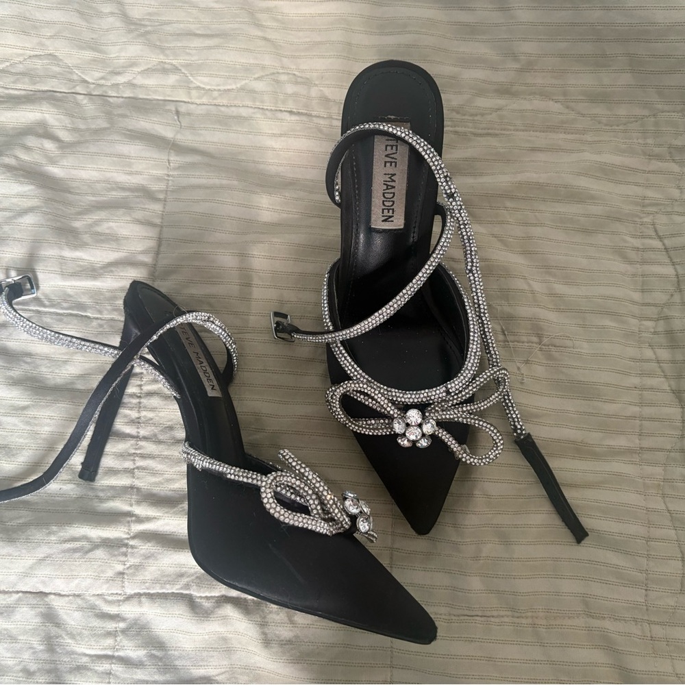 Steve Madden Black Pointed-Toe Rhinestone Lace-Up Heels